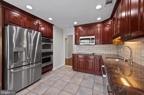 15016 Wellwood Rd, Silver Spring, MD 20905 photo 9