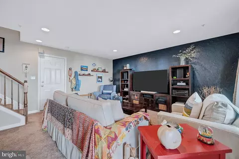 20 Inkberry Cir, Gaithersburg, MD 20877 photo 36