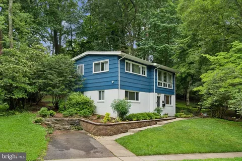 4004 Wexford Dr, Kensington, MD 20895