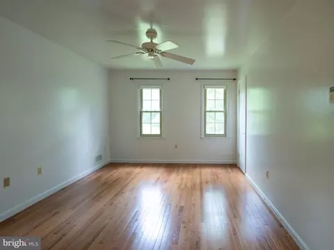 Bedroom - 1600 Winding Waye Ln, Silver Spring, MD 20902 photo 1 of 4