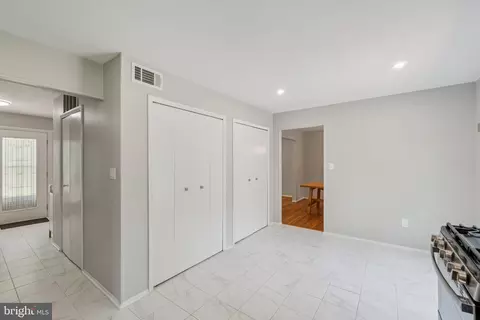 Entry Way - 1310 Gresham Rd, Silver Spring, MD 20904 photo 6 of 6