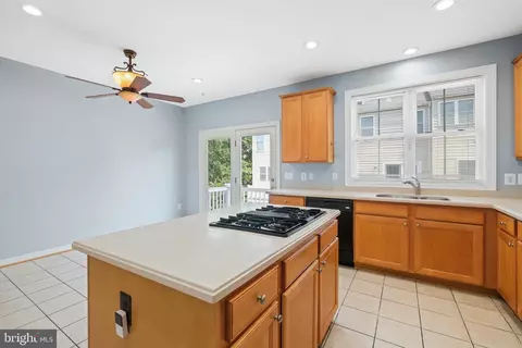 10728 Horde St, Silver Spring, MD 20902 photo 10