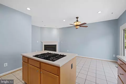 10728 Horde St, Silver Spring, MD 20902 photo 9