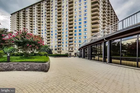 5225 Pooks Hill Rd #609S, Bethesda, MD 20814