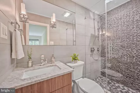 10412 Kinloch Rd, Silver Spring, MD 20903 photo 16