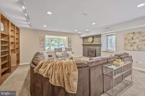10412 Kinloch Rd, Silver Spring, MD 20903 photo 22