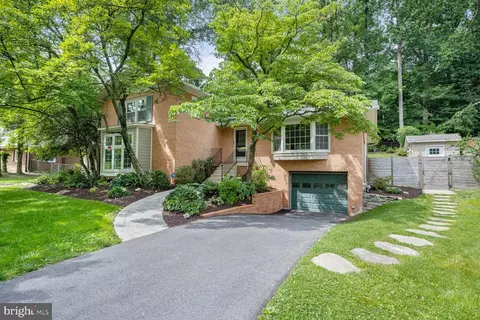 10412 Kinloch Rd, Silver Spring, MD 20903 photo 2