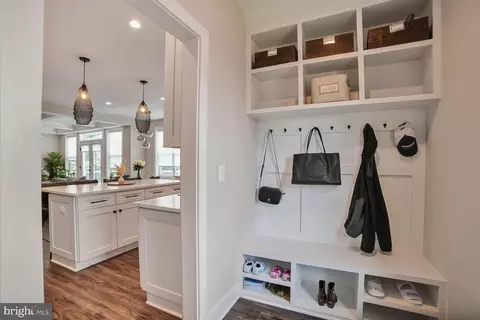 Entry Way - 13013 Jewel Ct, Silver Spring, MD 20904 photo 5 of 11