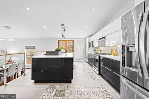 Kitchen - 2809 Linden Ln, Silver Spring, MD 20910 photo 1 of 3
