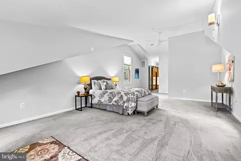 Bedroom - 2809 Linden Ln, Silver Spring, MD 20910 photo 2 of 7