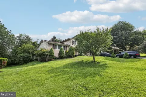 1407 Peaceful Ln, Silver Spring, MD 20904 photo 3