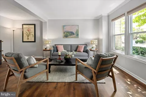 304 Curry Ford Ln, Gaithersburg, MD 20878