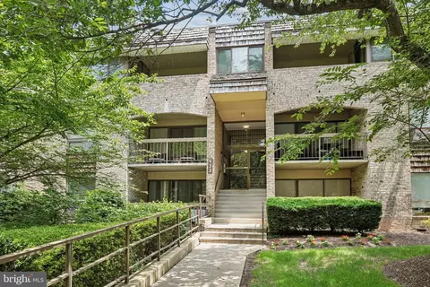 433 Christopher Ave #86, Gaithersburg, MD 20879