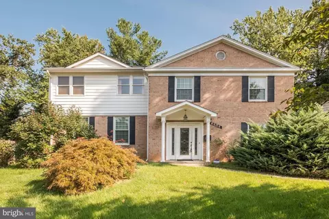 6809 Greyswood Rd, Bethesda, MD 20817
