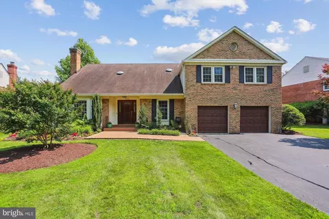 12323 Overpond Way, Potomac, MD 20854