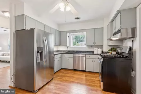 310 Southwest Dr, Silver Spring, MD 20901 photo 14