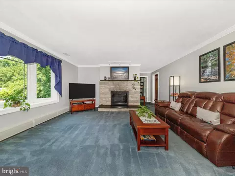 15809 Mount Everest Ln, Silver Spring, MD 20906 photo 4