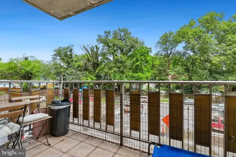 Exterior - 8830 Piney Branch Rd #305, Silver Spring, MD 20903 photo 1 of 2