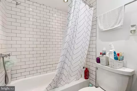 Bath - 8830 Piney Branch Rd #305, Silver Spring, MD 20903 photo 1 of 1