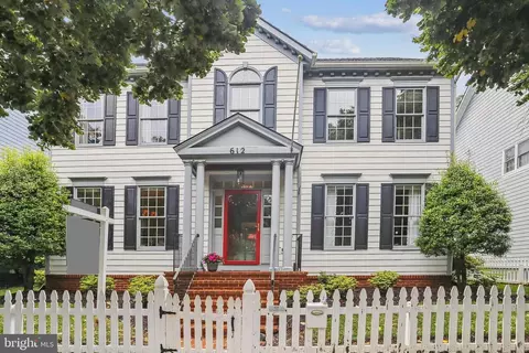 612 Kent Oaks Way, Gaithersburg, MD 20878