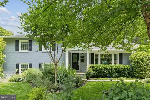 4815 Rim Rock Rd, Rockville, MD 20853