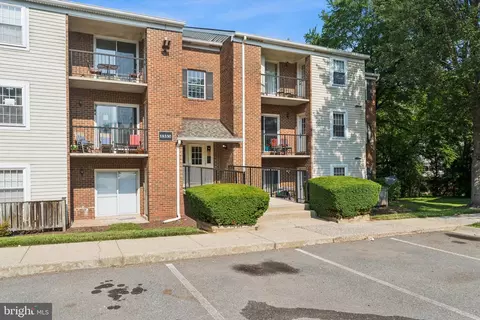 18330 Streamside Dr #303, Gaithersburg, MD 20879