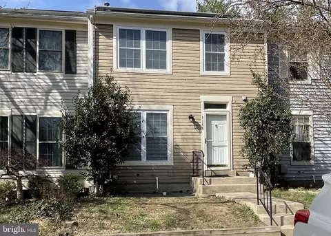 8151 Crabapple Ln, Gaithersburg, MD 20879