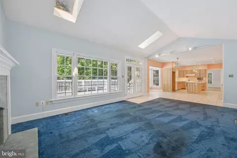 Living - 13508 Rippling Brook Dr, Silver Spring, MD 20906 photo 3 of 3