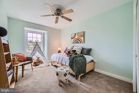 Bedroom - 1713 Nordic Hill Cir, Silver Spring, MD 20906 photo 4 of 5