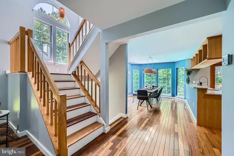 Entry Way - 1713 Nordic Hill Cir, Silver Spring, MD 20906 photo 3 of 4