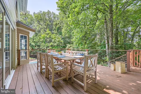 Exterior - 1713 Nordic Hill Cir, Silver Spring, MD 20906 photo 3 of 12