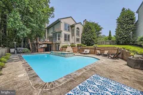 Exterior - 1713 Nordic Hill Cir, Silver Spring, MD 20906 photo 7 of 12