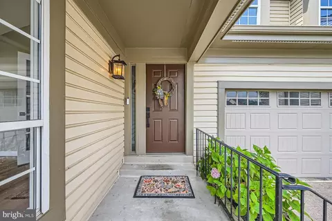 Exterior - 1713 Nordic Hill Cir, Silver Spring, MD 20906 photo 2 of 12