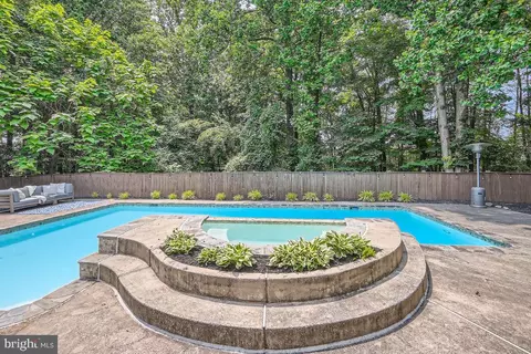 Exterior - 1713 Nordic Hill Cir, Silver Spring, MD 20906 photo 9 of 12