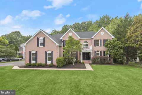 207 Alderwood Dr, Gaithersburg, MD 20878