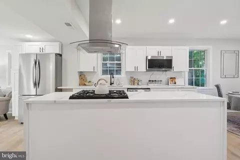 9215 Glenville Rd, Silver Spring, MD 20901 photo 8