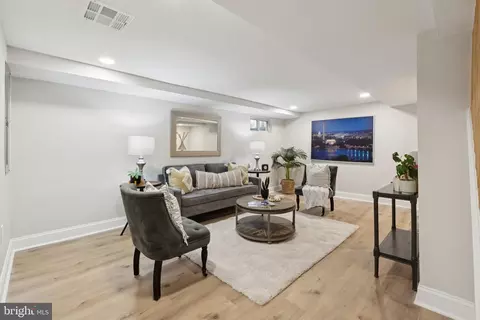 9215 Glenville Rd, Silver Spring, MD 20901 photo 29