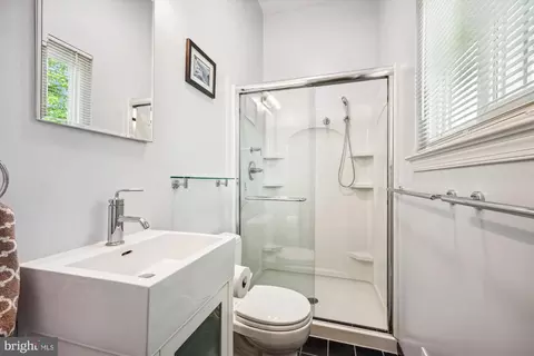 904 Hyde Rd, Silver Spring, MD 20902 photo 26