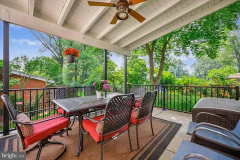 904 Hyde Rd, Silver Spring, MD 20902 photo 17