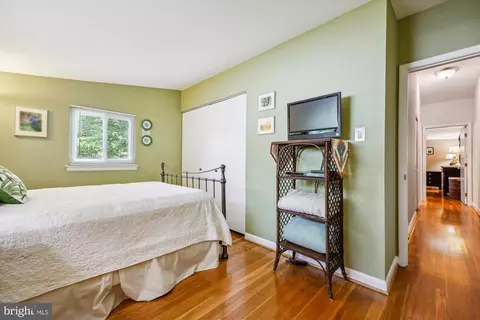 904 Hyde Rd, Silver Spring, MD 20902 photo 32