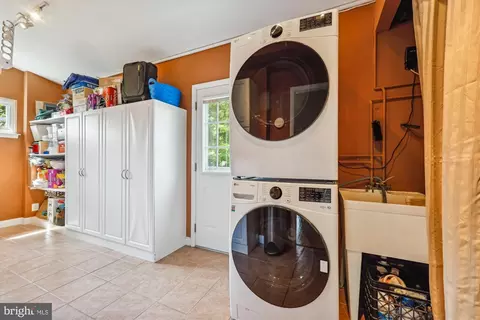 904 Hyde Rd, Silver Spring, MD 20902 photo 22