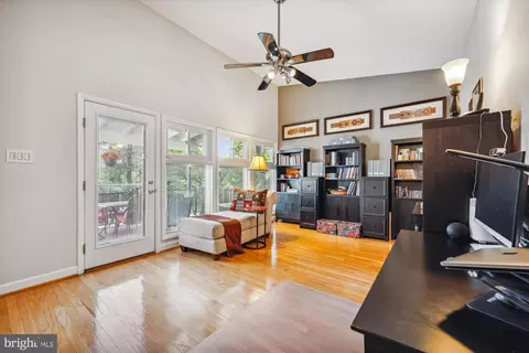 904 Hyde Rd, Silver Spring, MD 20902 photo 16
