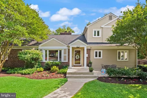 4614 Roxbury Dr, Bethesda, MD 20814