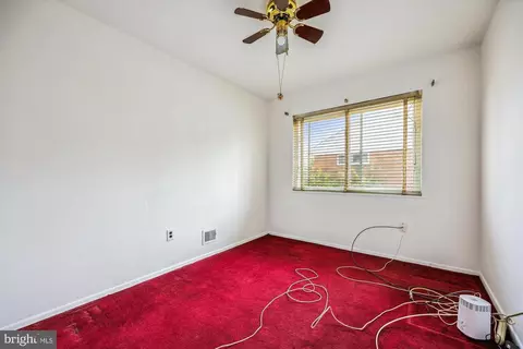 Bedroom - 8605 11th Ave, Silver Spring, MD 20903 photo 2 of 3