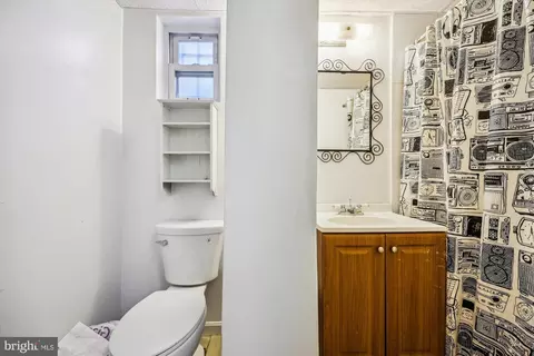Bath - 8605 11th Ave, Silver Spring, MD 20903 photo 2 of 2