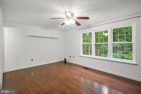 11321 Crescendo Pl, Silver Spring, MD 20901 photo 3