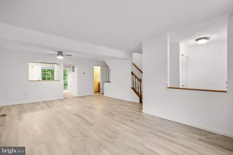 11321 Crescendo Pl, Silver Spring, MD 20901 photo 6