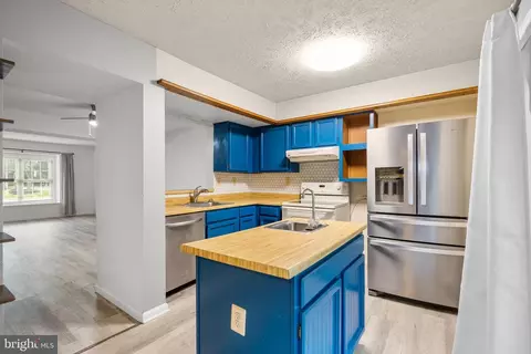 11321 Crescendo Pl, Silver Spring, MD 20901 photo 4