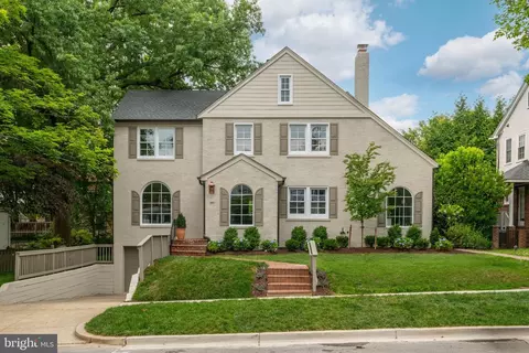 4615 Morgan Dr, Chevy Chase, MD 20815