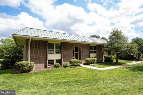 3360 Gleneagles Dr #71-2B, Silver Spring, MD 20906
